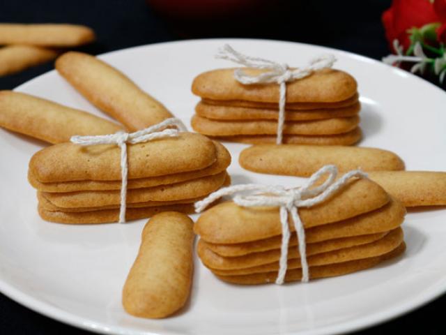 Ẩm thực - Cách làm bánh lưỡi mèo giòn rụm, ngọt thơm "dễ không tưởng"