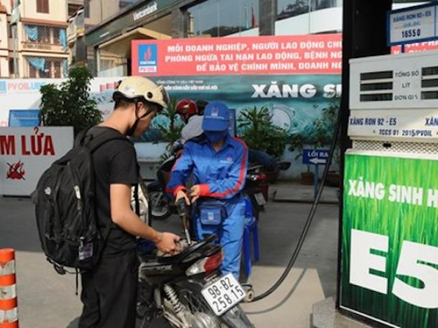 Thị trường - Tiêu dùng - Xăng A92 sắp bị “xóa sổ”, thay thế bởi xăng sinh học E5