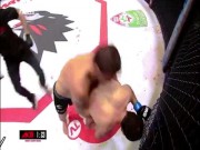 Thể thao - Kinh động MMA: Bị gãy tay vẫn đá vỡ mặt, knock-out đối thủ