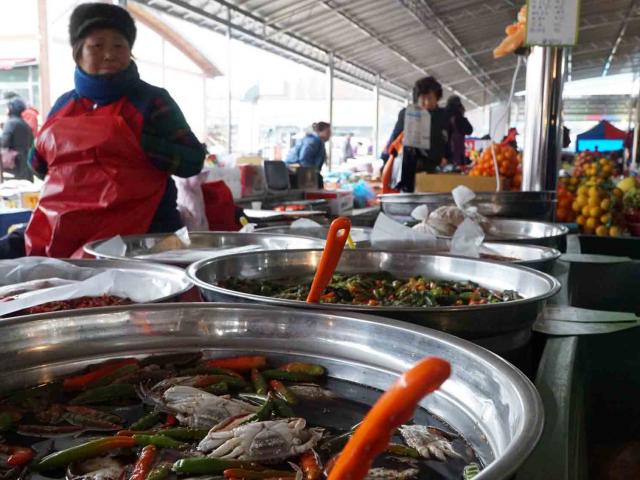 Du lịch - Lạc vào chợ "cổ" toàn... người già ở xứ sở Kim Chi