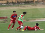 Bóng đá - U23 Việt Nam: HLV Park Hang-Seo dạy Công Phượng, Văn Toàn “làm xiếc” với bóng