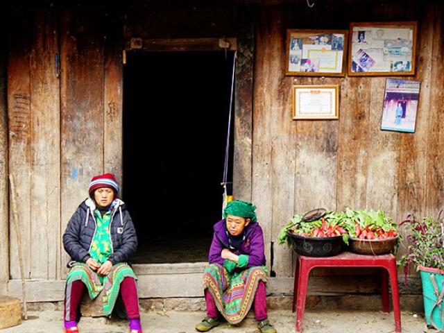 Ở Hà Giang, có một ngôi nhà cổ đẹp lạ ẩn mình giữa cao nguyên đá