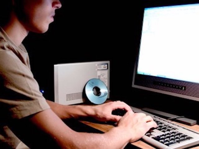 Công nghệ thông tin - 10 bí ẩn đằng sau đồng tiền ảo Bitcoin và "cha đẻ" Satoshi Nakamoto