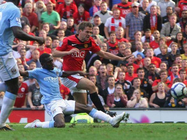 Bóng đá - Trận MU - Man City hay nhất lịch sử: "Bàn thắng vàng" Owen, fan yếu tim chớ nên xem