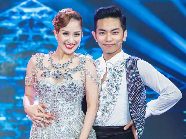 Ca nhạc - MTV - Khánh Thi, Phan Hiển ngọt ngào kết đôi trên sân khấu