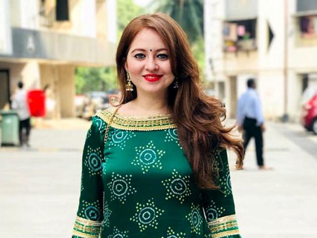 Thế giới - Cô gái Ấn Độ khổ sở vì trắng trẻo như Tây