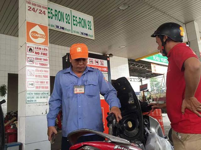 Thị trường - Tiêu dùng - Ngày đầu ‘kết liễu’ xăng A92: Không vỡ trận!