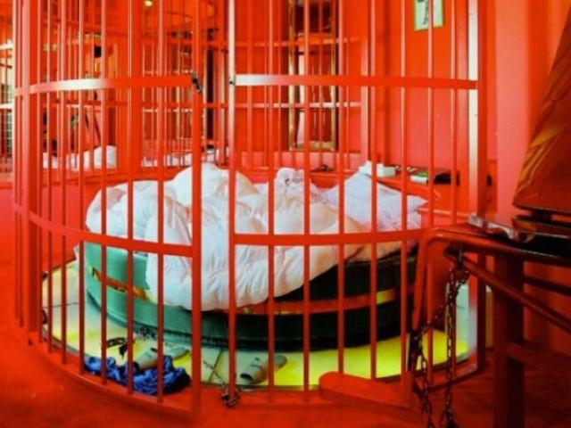 Bạn trẻ - Cuộc sống - Sinh viên Nhật trả số tiền lớn để tận hưởng đêm Giáng sinh lãng mạn