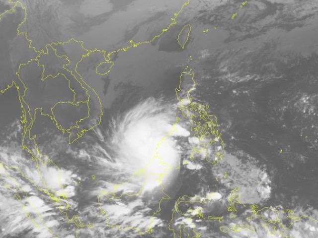 Bản tin bão 21h30: Bão Tembin “thần tốc” vào biển Đông, sóng cao chục mét