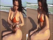 Đời sống Showbiz - Angela Phương Trinh đăng clip diện bikini bác bỏ tin đồn thẩm mỹ