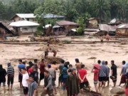 Bão cuốn cô gái Philippines trôi 900km ra biển