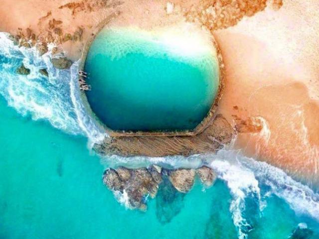 Du lịch - Bể bơi lộ thiên đẹp lịm tim đang "nổi như cồn" trên mạng xã hội