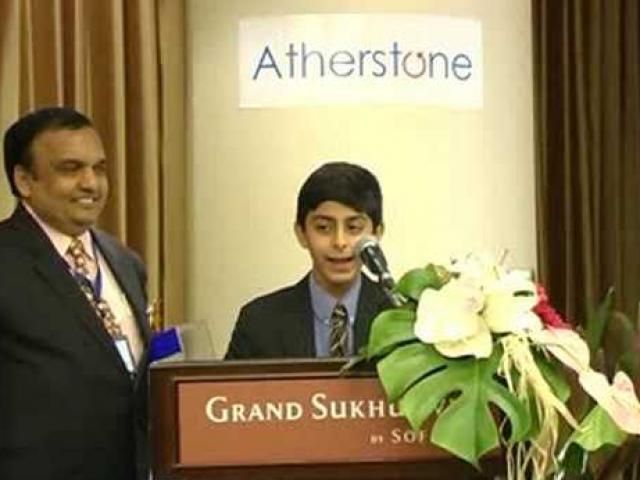 Giáo dục - du học - Thần đồng công nghệ nhỏ tuổi nhất thế giới khiến Bill Gates kinh ngạc