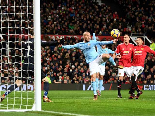 Bóng đá - Kịch bản hạ màn Ngoại hạng Anh: Man City vô địch trên sân nhà, trước "mũi" MU