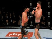 Thể thao - &quot;Sát chiêu&quot; UFC kinh điển 2017: Nằm sàn vẫn không tha