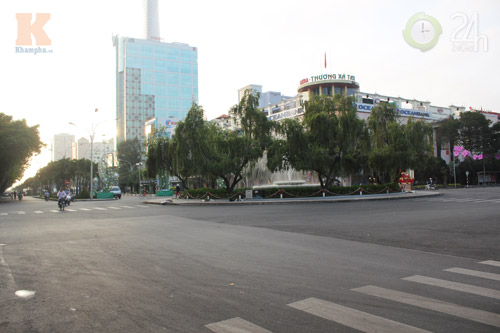 Phố phường vắng vẻ ngày đầu năm - 3