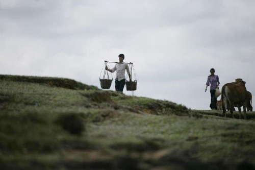 "Màu xanh đôi mắt" thấm đẫm nhân văn - 4