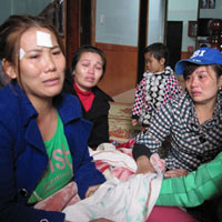 Tin tức trong ngày - Làng chài ngập nước mắt ngóng người thân