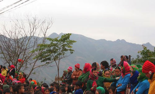 Những tấm lòng sưởi ấm giá lạnh Khâu Vai - 12