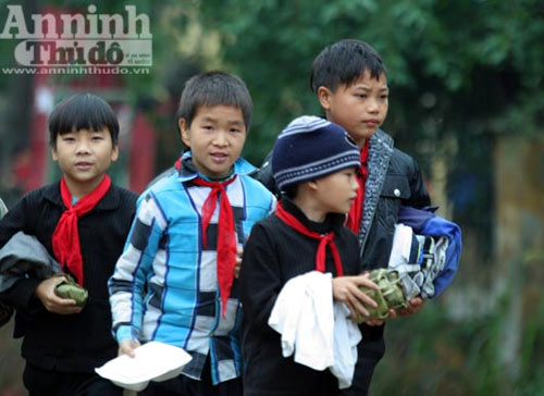 Những tấm lòng sưởi ấm giá lạnh Khâu Vai - 13