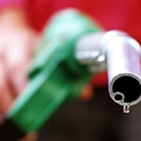 Thị trường - Tiêu dùng - Năm 2012, giá dầu thô thế giới giảm hơn 7%