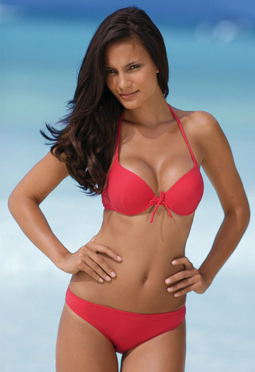 Chọn nội y năm mới với siêu mẫu da màu - 13