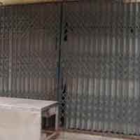 Giáo dục - du học - Đình chỉ cô giáo đâm bút chảy máu đầu trò