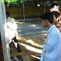 Tin tức trong ngày - Quy định tuổi thành niên: Nơi 16, chỗ 18