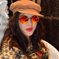 Người mẫu - Hoa hậu - Lý Nhã Kỳ bị bóc mẽ vì "nổ" quá đà