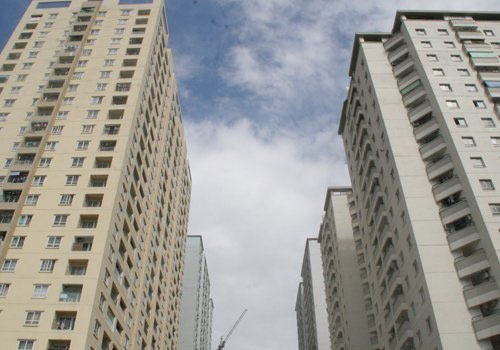 Đầu năm, giá BĐS tiếp tục 'lao dốc' - 2