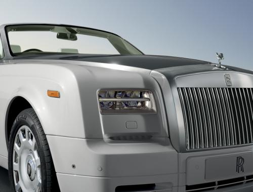 Rolls-Royce Phantom: Đẳng cấp “phú ông” - 2