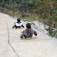 Tin tức trong ngày - Trò chơi "tử thần" trên cao nguyên đá