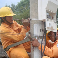 Thị trường - Tiêu dùng - "Đừng để EVN đề xuất việc tăng giá điện"