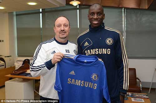 Chelsea chính thức có Demba Ba - 2