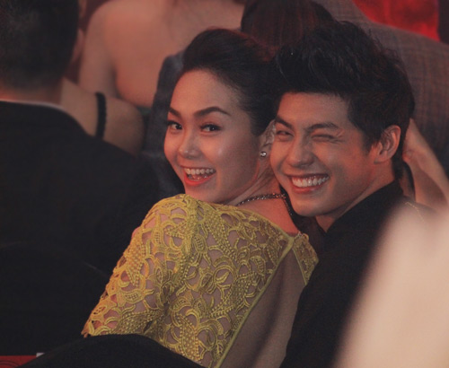 Cả nhà chồng Hà Tăng gây chú ý - 10