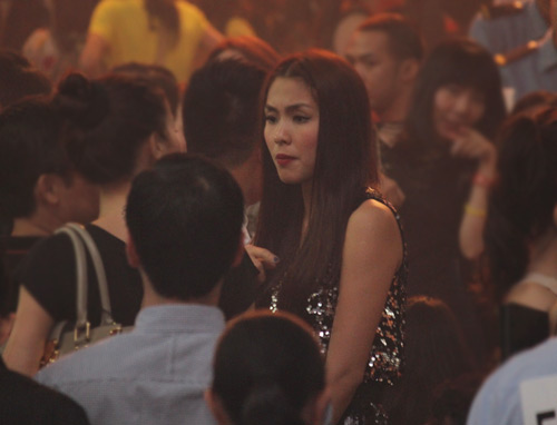 Cả nhà chồng Hà Tăng gây chú ý - 5