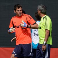 Bóng đá - Mou lên tiếng, Real vẫn chưa yên