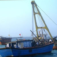 Tin tức trong ngày - Kể chuyện cật lực trong sóng dữ vớt tàu chìm