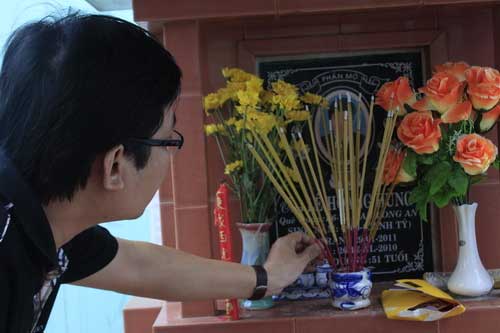 Hai năm ngày giỗ nhà báo Hoàng Hùng - 2