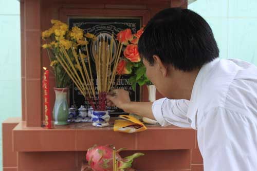 Hai năm ngày giỗ nhà báo Hoàng Hùng - 3