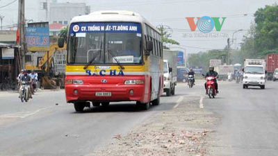 Thu phí rồi… bao giờ đường mới tốt? - 3