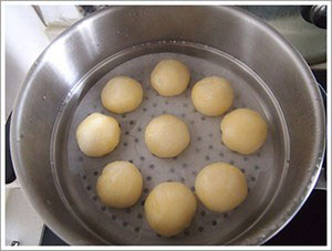 Bánh nếp dừa nhân đậu xanh làm không khó - 11