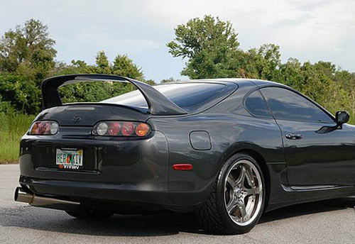 Mẫu Playboy mất cắp siêu xe 1.165 mã lực - 10