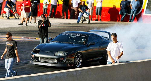 Mẫu Playboy mất cắp siêu xe 1.165 mã lực - 4