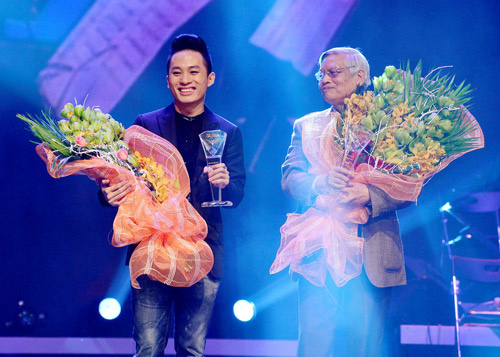 Lùm xùm các giải thưởng của showbiz Việt - 1