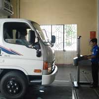 Tin tức trong ngày - Thu phí đường bộ: Nhà xe đòi tăng giá cước