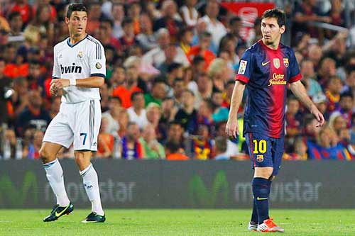 Còn ở TBN, Ronaldo còn núp bóng Messi - 1