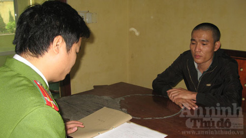 Oái oăm thủ đoạn: "Dính" ma túy vào... mông - 2