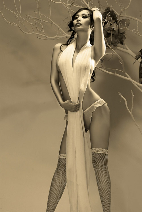 Những quý cô nổi loạn của Vbiz - 5