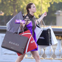 Bạn trẻ - Cuộc sống - Từ bạn thành thù vì chuyện thưởng Tết